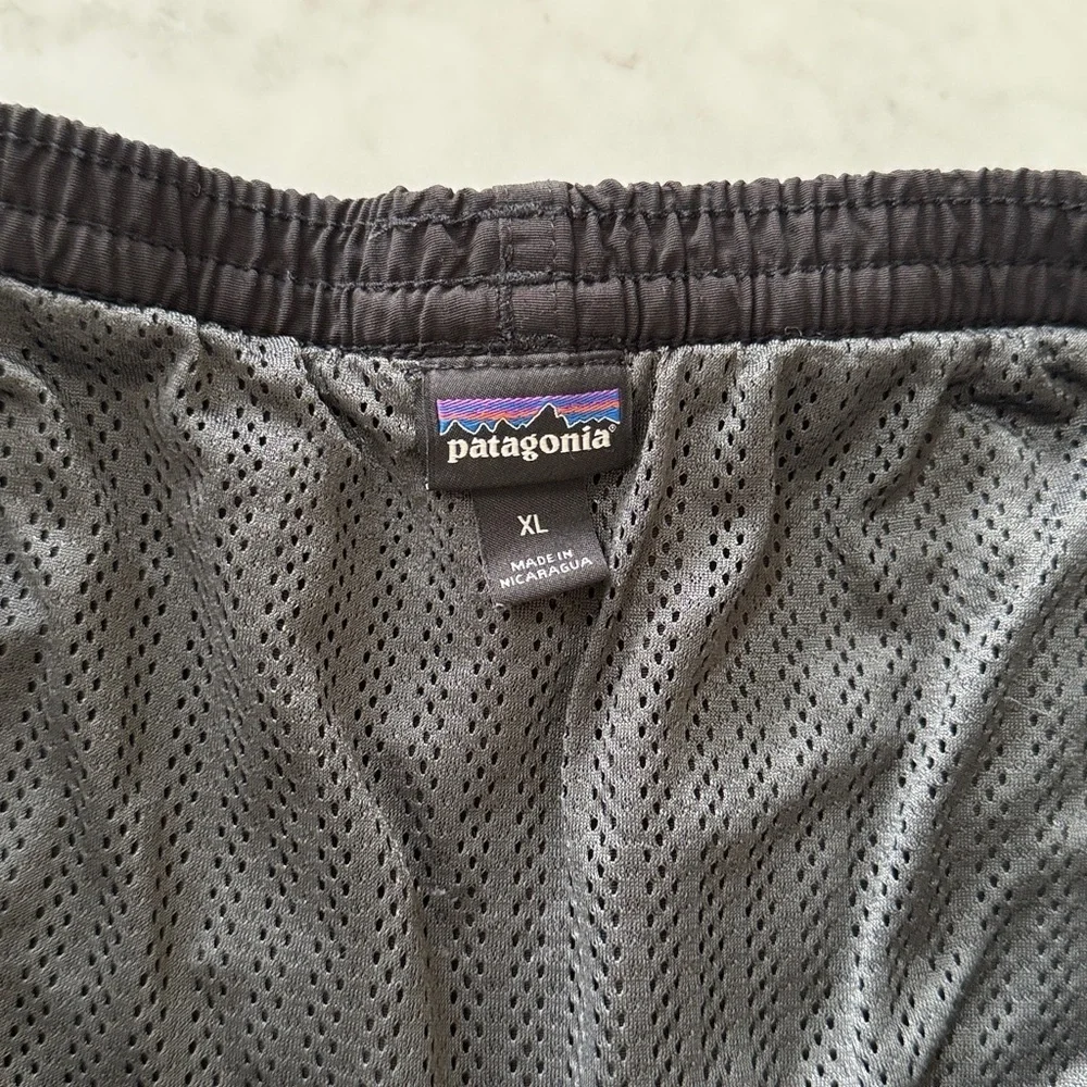 Patagonia Men’s Baggies Shorts Black XL 5” Lined